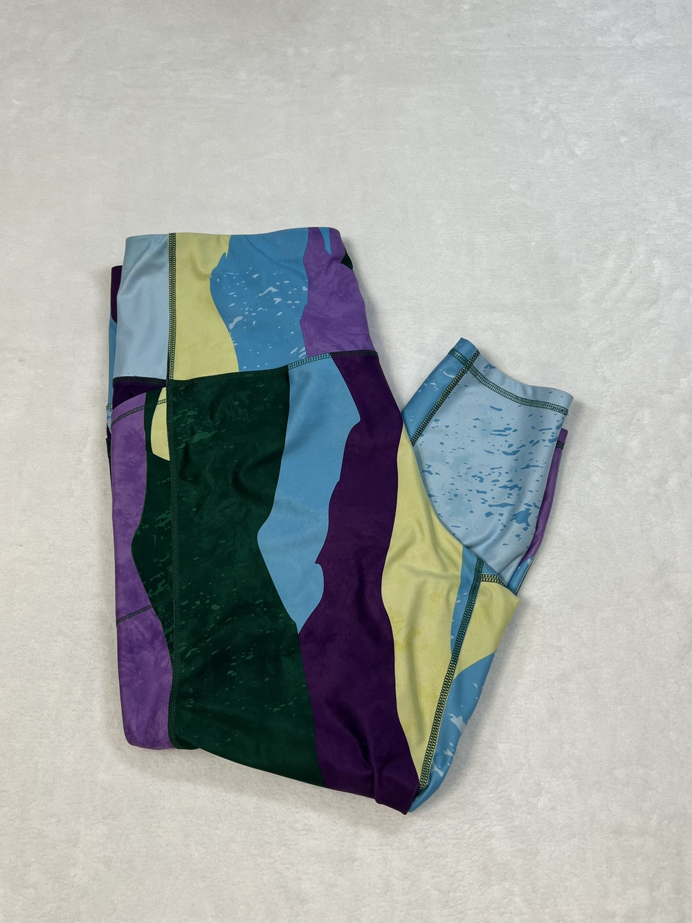DSG Colorblock Wave-Print Leggings in Green, Purple, Blue & Yellow